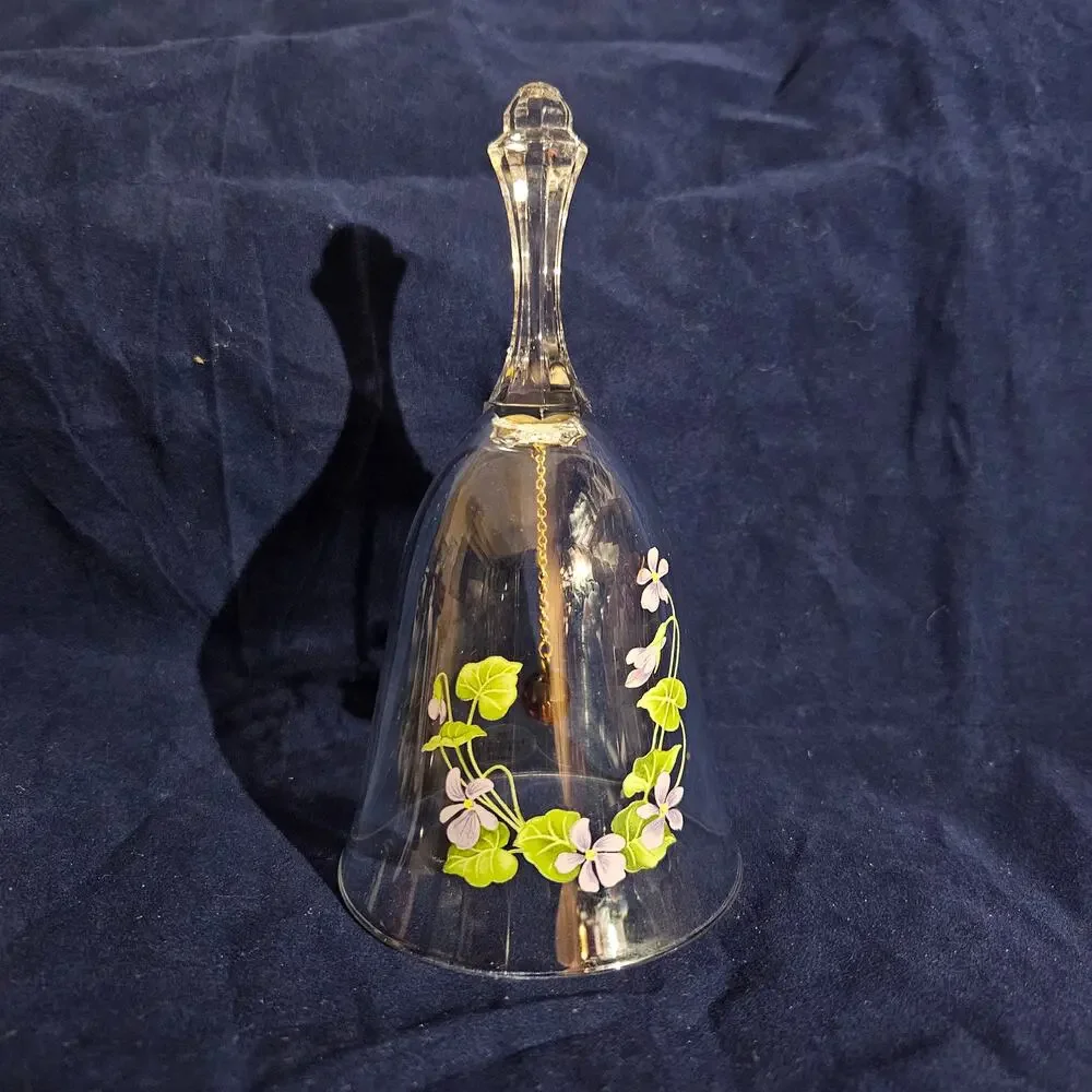 Beautiful Collectible Morning Glory Avon 24% Lead Crystal Glass Ball